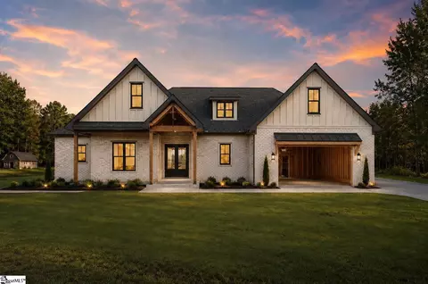 272 Thorncrest Dr, Pauline, SC 29374