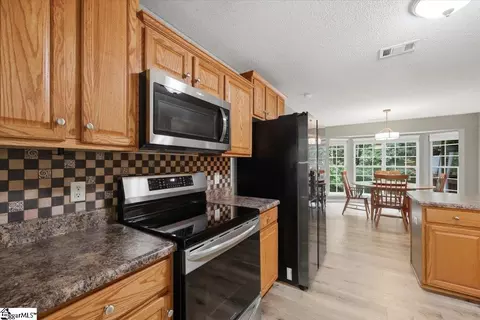 Kitchen - 340 Camperdown Ct, Easley, SC 29642 photo 3 of 4