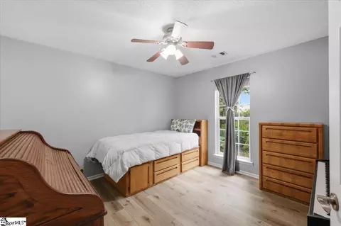 Bedroom - 340 Camperdown Ct, Easley, SC 29642 photo 4 of 9