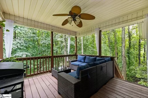 Exterior - 340 Camperdown Ct, Easley, SC 29642 photo 4 of 10