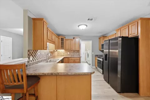 Kitchen - 340 Camperdown Ct, Easley, SC 29642 photo 1 of 4