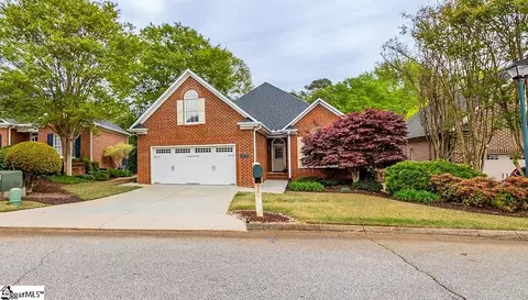 111 Bouchillion Dr, Greenville, SC 29615