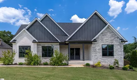 972 Nantahala Dr, Chesnee, SC 29323