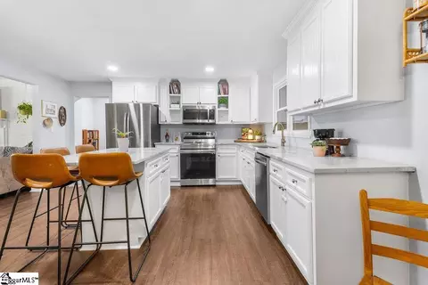 Kitchen - 2 Tasha Dr # B, Pelzer, SC 29669 photo 2 of 2
