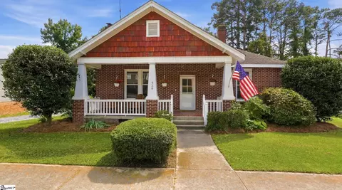 429 Grove St, Greenwood, SC 29646