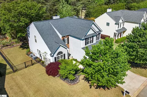 205 Summitbluff Dr, Greenville, SC 29617