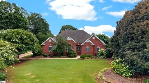 143 W Woodglen Rd, Spartanburg, SC 29301