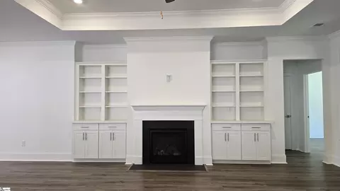 Living - 133 Shale Dr, Central, SC 29630 photo 3 of 3