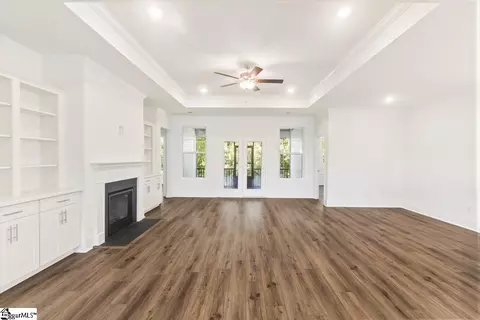 Living - 133 Shale Dr, Central, SC 29630 photo 2 of 3