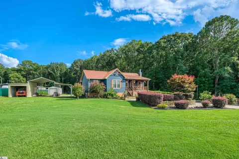 2625 Old Dobbins Bridge Rd, Townville, SC 29689