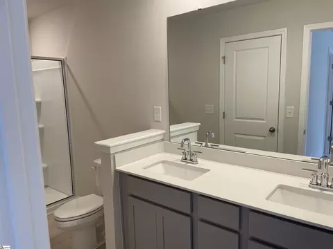 Bath - 113 Tango Dr, Clinton, SC 29325 photo 3 of 4