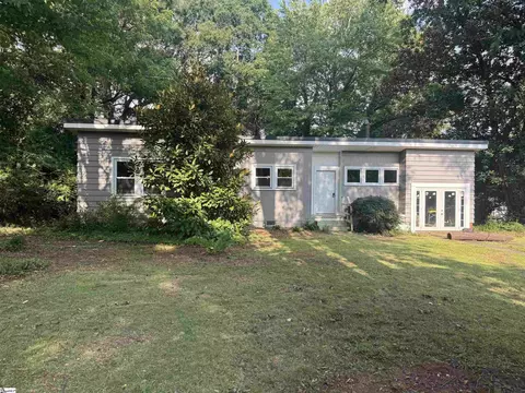 11 Ashton Ave, Greenville, SC 29609