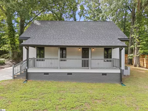 409 W Curtis St, Simpsonville, SC 29681