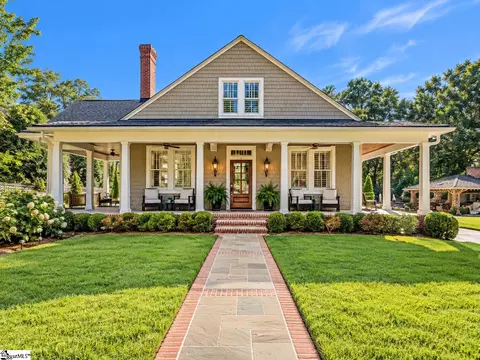 24 Highland Dr, Greenville, SC 29605