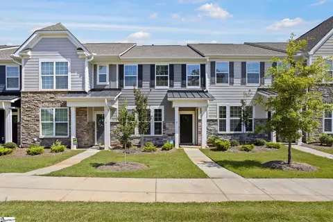 8 Gaskins Trl, Travelers Rest, SC 29690