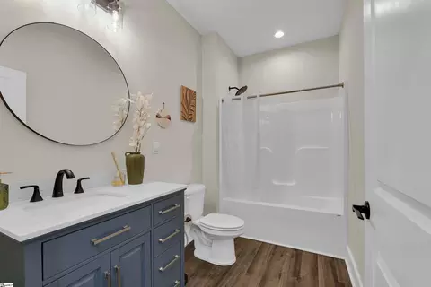 Bath - 1817 Welcome Rd, Williamston, SC 29697 photo 3 of 3