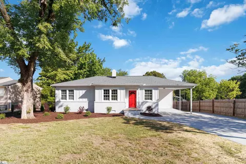 21 Kay Dr, Greenville, SC 29605
