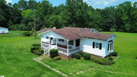 891 Charlottes Rd, Clinton, SC 29325 photo 2