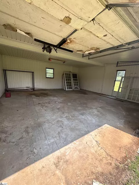 891 Charlottes Rd, Clinton, SC 29325 photo 11