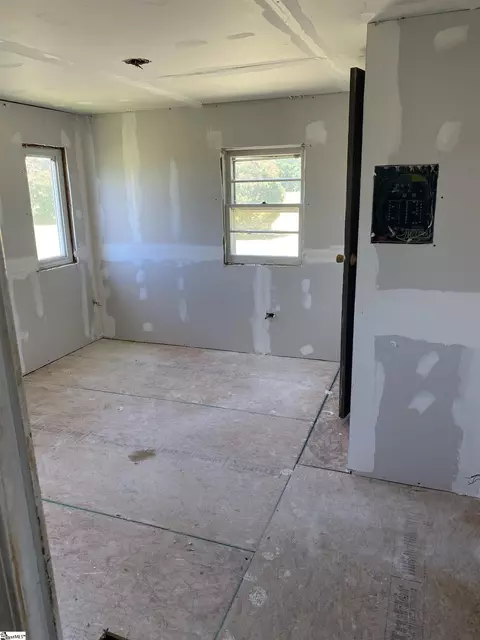891 Charlottes Rd, Clinton, SC 29325 photo 16