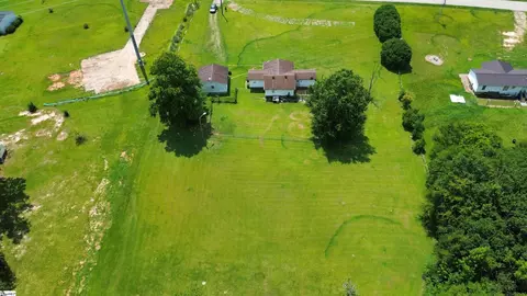 891 Charlottes Rd, Clinton, SC 29325 photo 5