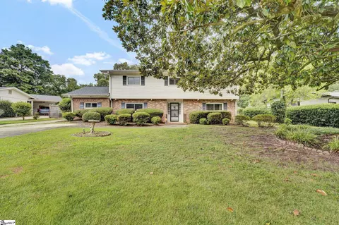 19 Vicki Cir, Greenville, SC 29615