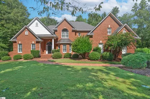 156 Club Dr, Simpsonville, SC 29681