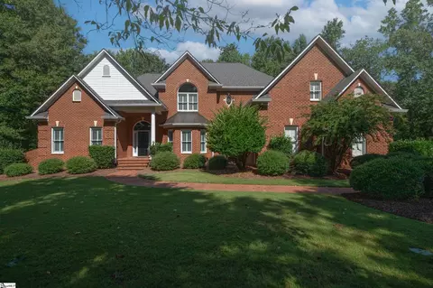 156 Club Dr, Simpsonville, SC 29681