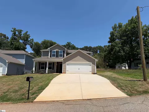 6 Huff Dr, Greenville, SC 29611