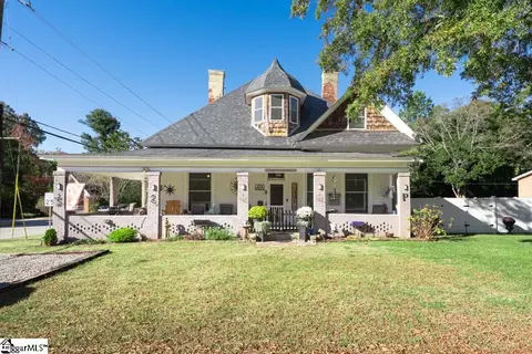 234 W Georgia St, Woodruff, SC 29388