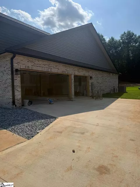 740 Ruby Golightly Dr, Inman, SC 29349 photo 2