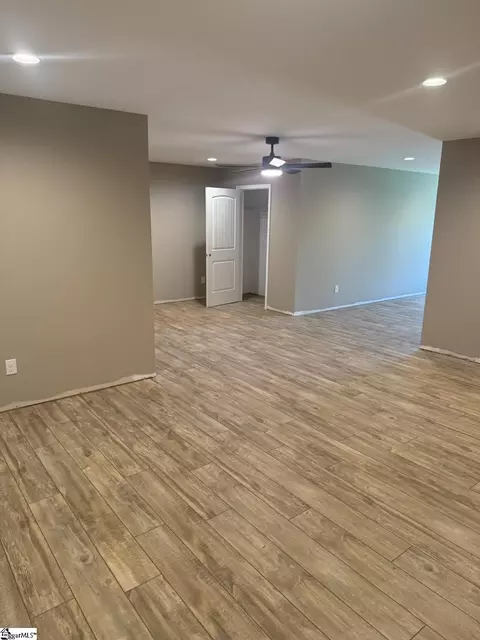 740 Ruby Golightly Dr, Inman, SC 29349 photo 5