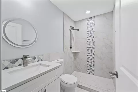Bath - 110 Alder Ct, Liberty, SC 29657 photo 6 of 6
