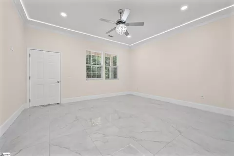 Living - 110 Alder Ct, Liberty, SC 29657 photo 5 of 5