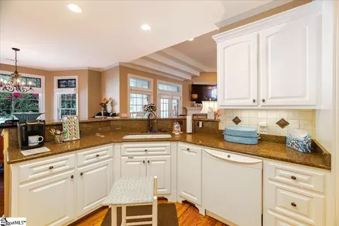 Kitchen - 106 Carson Ct, Easley, SC 29642 photo 4 of 5