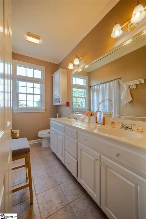 Bath - 106 Carson Ct, Easley, SC 29642 photo 1 of 7