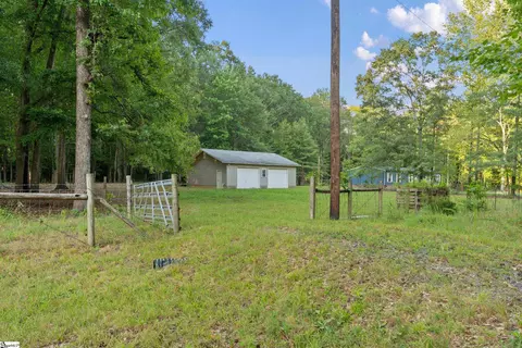 Exterior - 212 Gray Dr, Williamston, SC 29697 photo 3 of 5