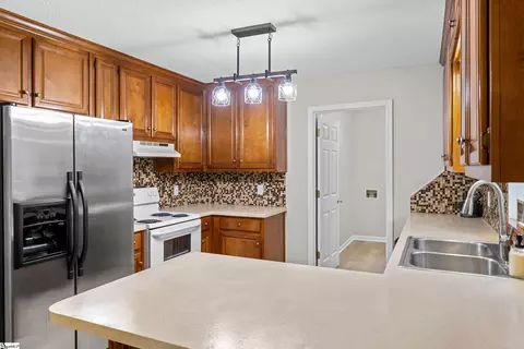 Kitchen - 212 Gray Dr, Williamston, SC 29697 photo 3 of 4