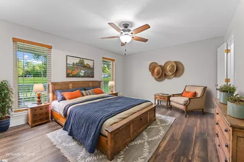 Bedroom - 212 Gray Dr, Williamston, SC 29697 photo 2 of 11