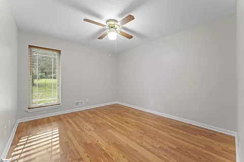 Bedroom - 212 Gray Dr, Williamston, SC 29697 photo 4 of 11