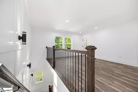 Entry Way - 127 Moore Dr, Easley, SC 29642 photo 6 of 8
