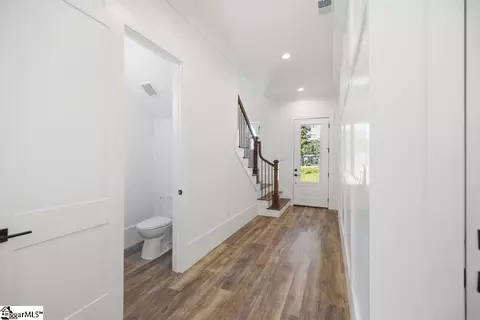 Entry Way - 127 Moore Dr, Easley, SC 29642 photo 4 of 8