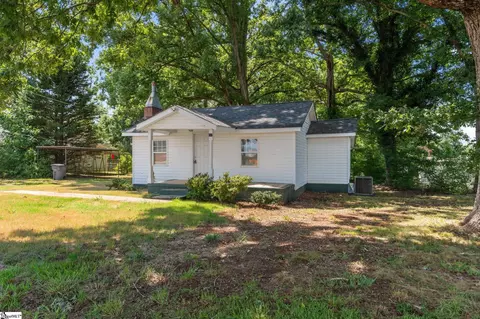 712 Old Grove Rd, Piedmont, SC 29673