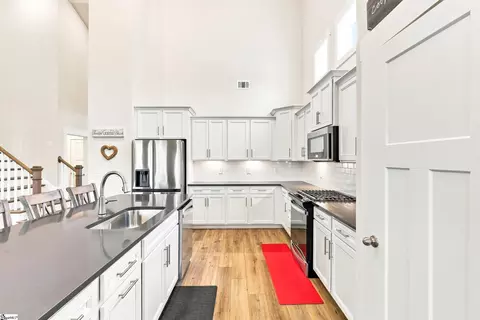 Kitchen - 117 Whitman Way, Easley, SC 29642 photo 4 of 4