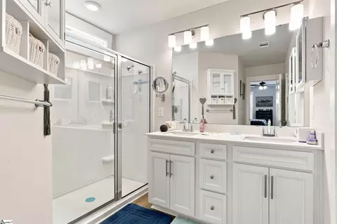 Bath - 117 Whitman Way, Easley, SC 29642 photo 1 of 3
