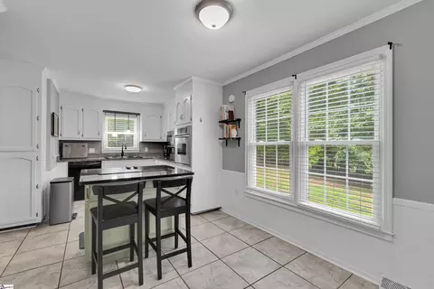 Kitchen - 16 Pine View Ter, Taylors, SC 29687 photo 2 of 3