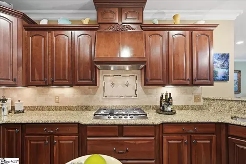 Kitchen - 18 Redwing Ct, Greer, SC 29651 photo 2 of 5