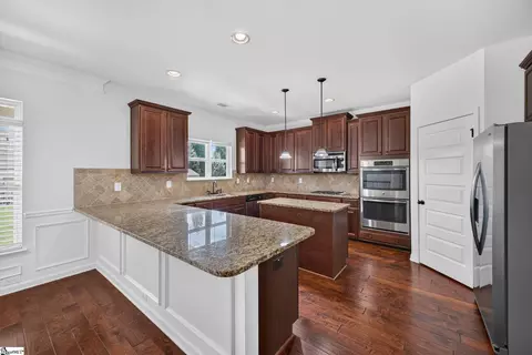 Kitchen - 4 Gorham Ct, Simpsonville, SC 29680 photo 1 of 5
