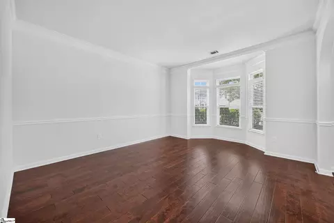 Living - 4 Gorham Ct, Simpsonville, SC 29680 photo 1 of 5