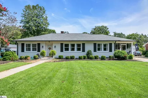 807 N Weston St, Fountain Inn, SC 29644